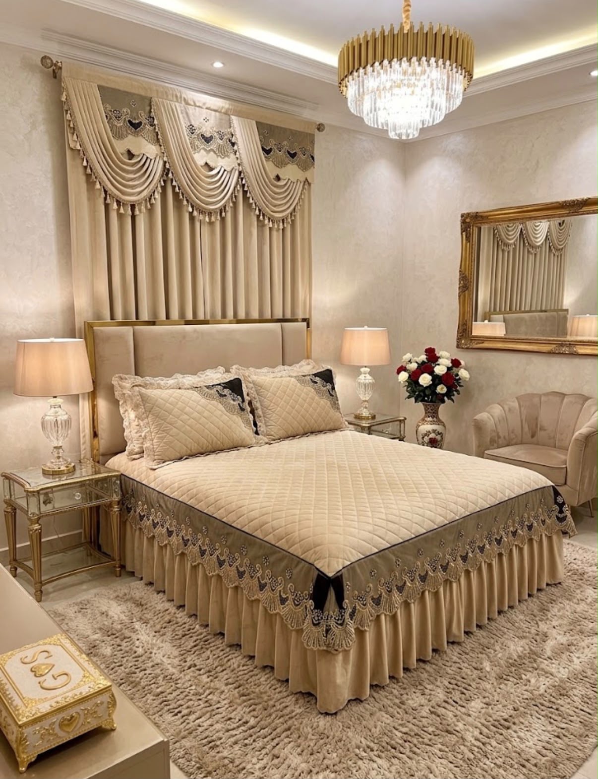 King Bedskirt Cream Beige